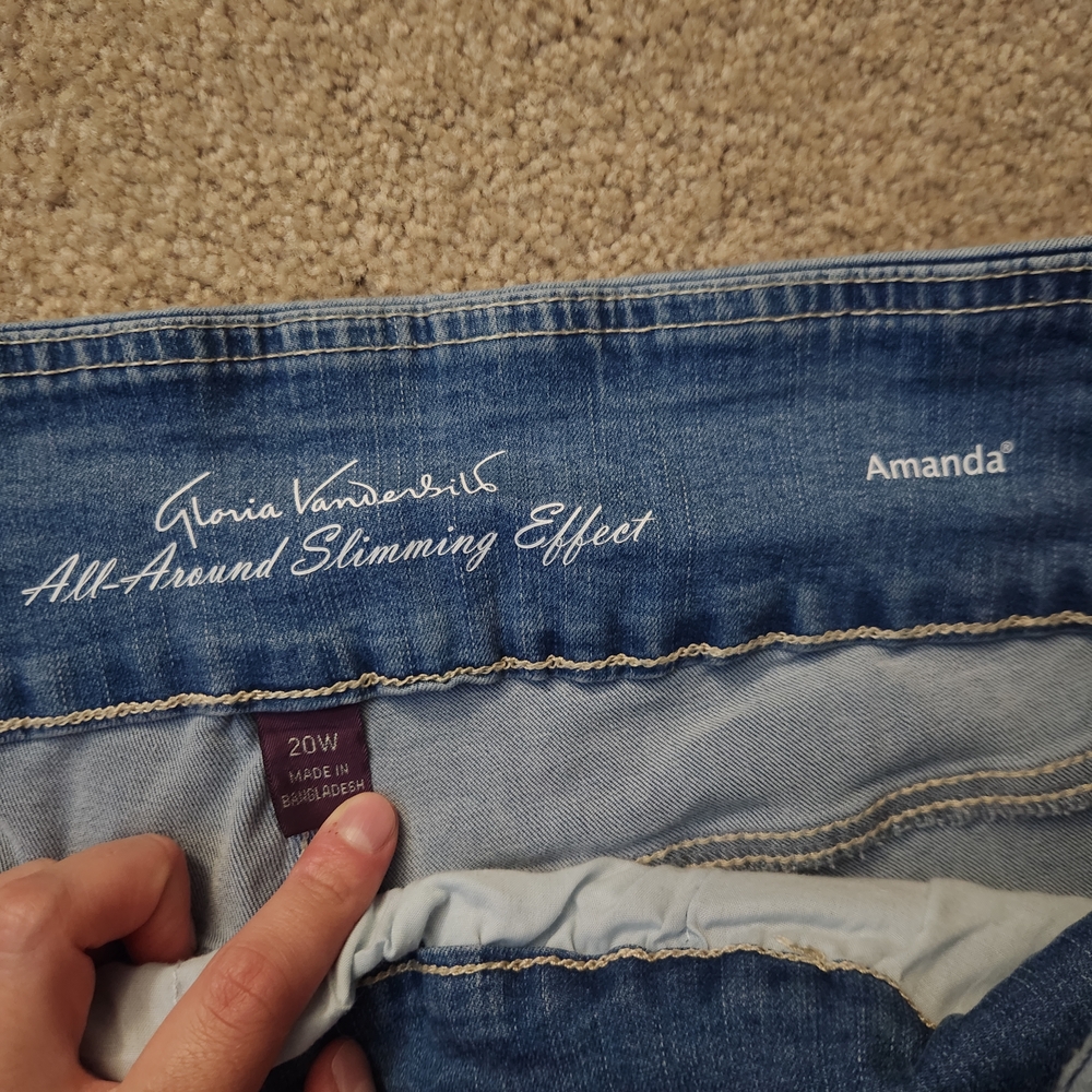 Gloria Vanderbilt Blue Denim Shorts - Picture 3 of 5